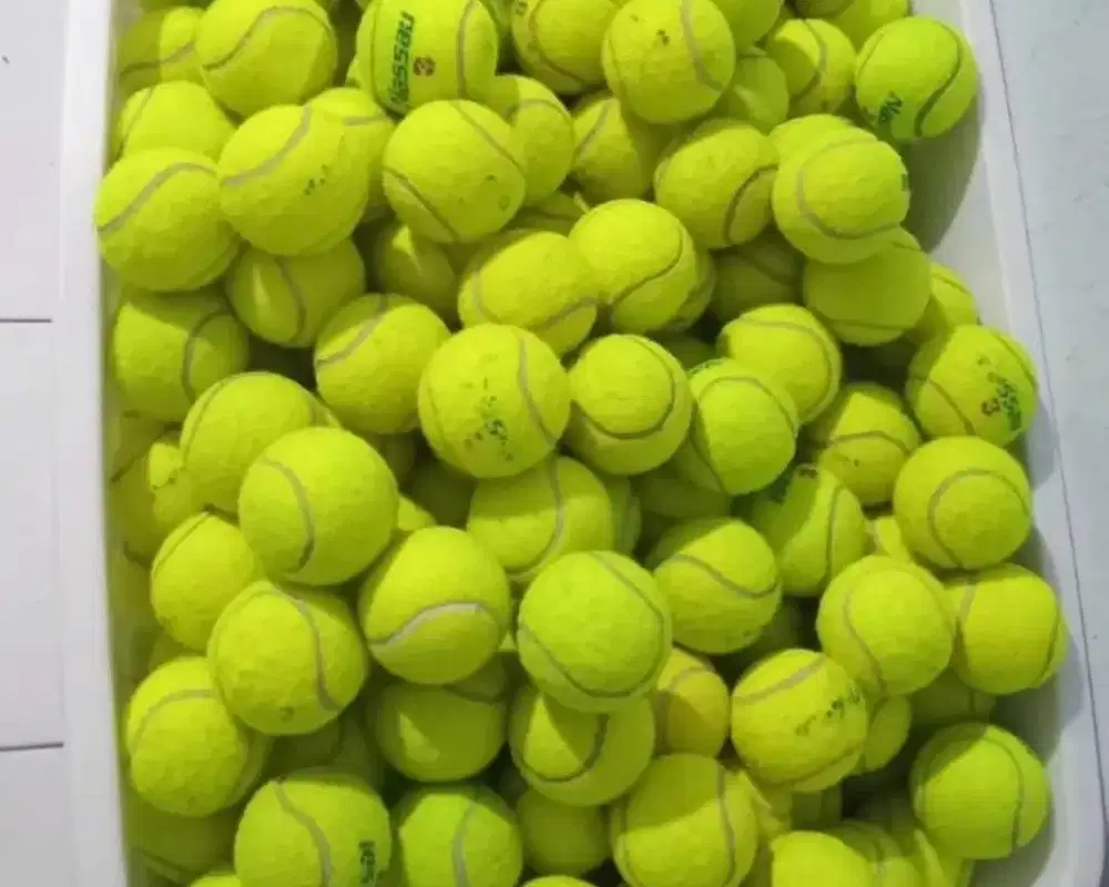 Bola Tenis Bekas