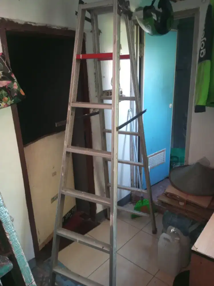 Tangga lipat aluminium 2 Meter