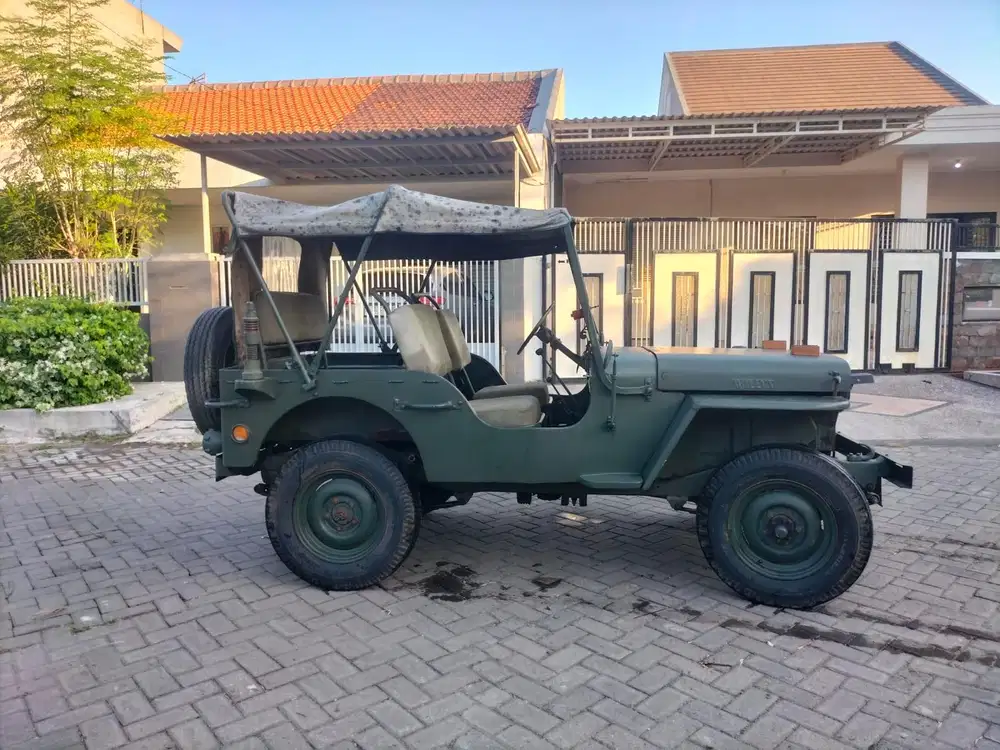 Jeep Willyz asli 4x4 th 1944 stir kiri , original.body ,chasis,dll