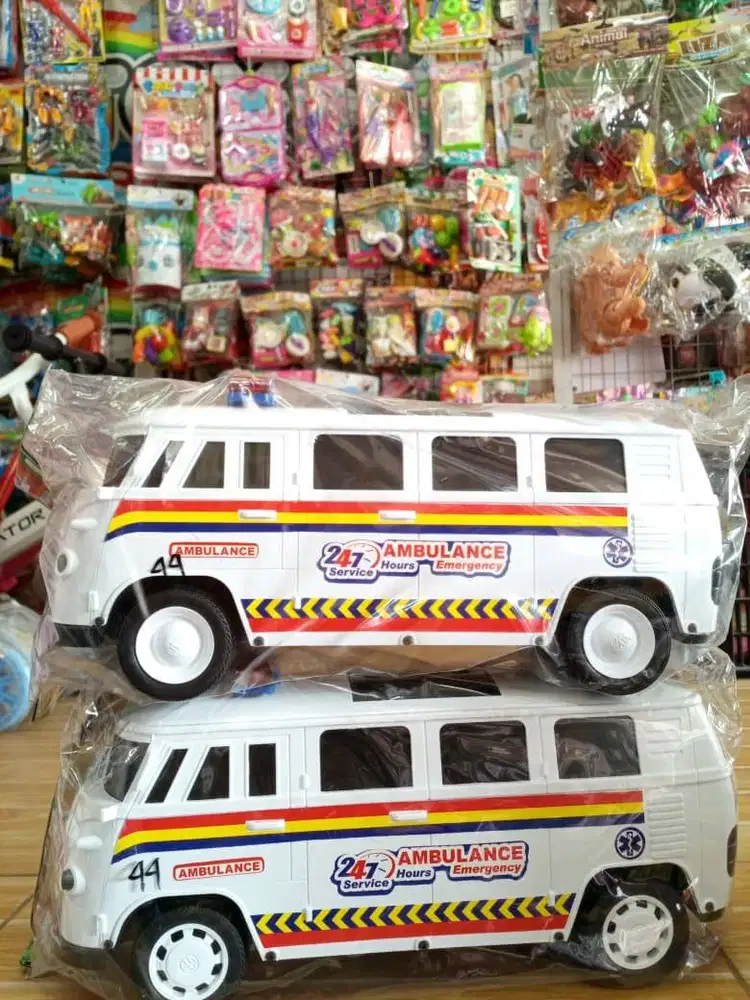 mainan anak mobil ambulance siaga