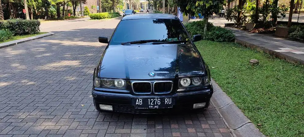 Dijual BMW E36 320i Tahun 1995