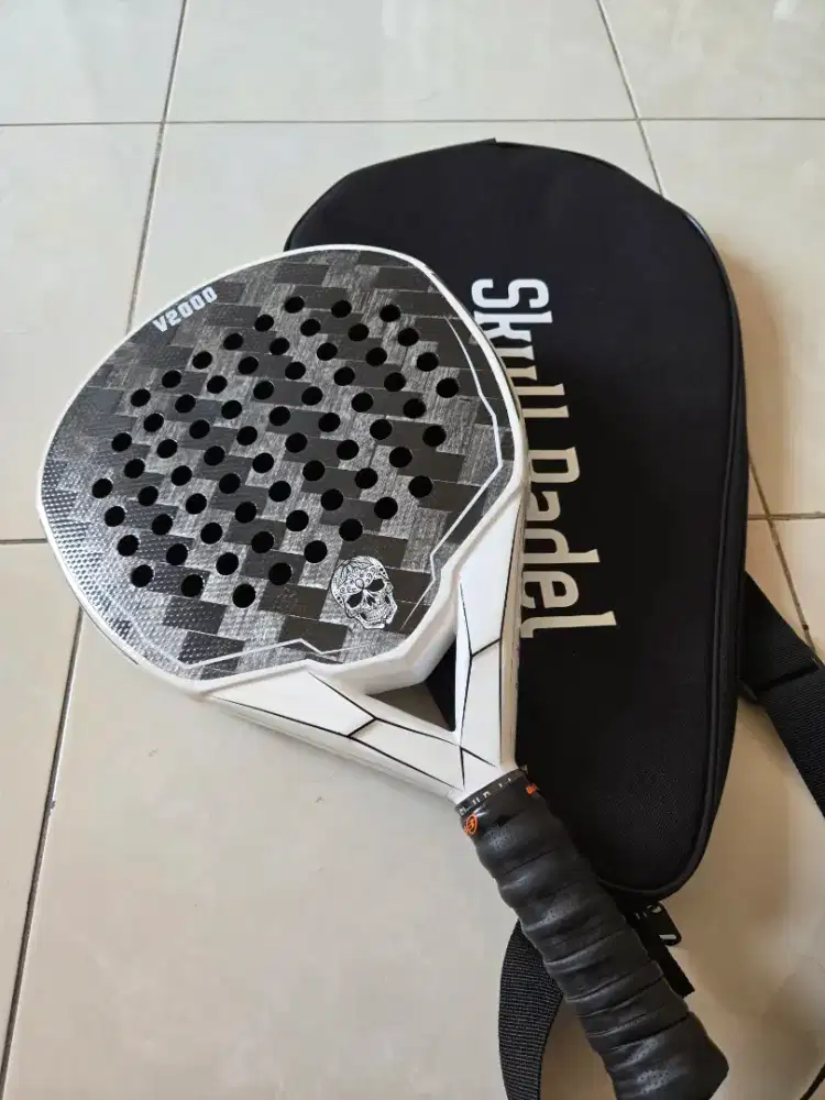 Raket Padel Skull V2000 Istimewa