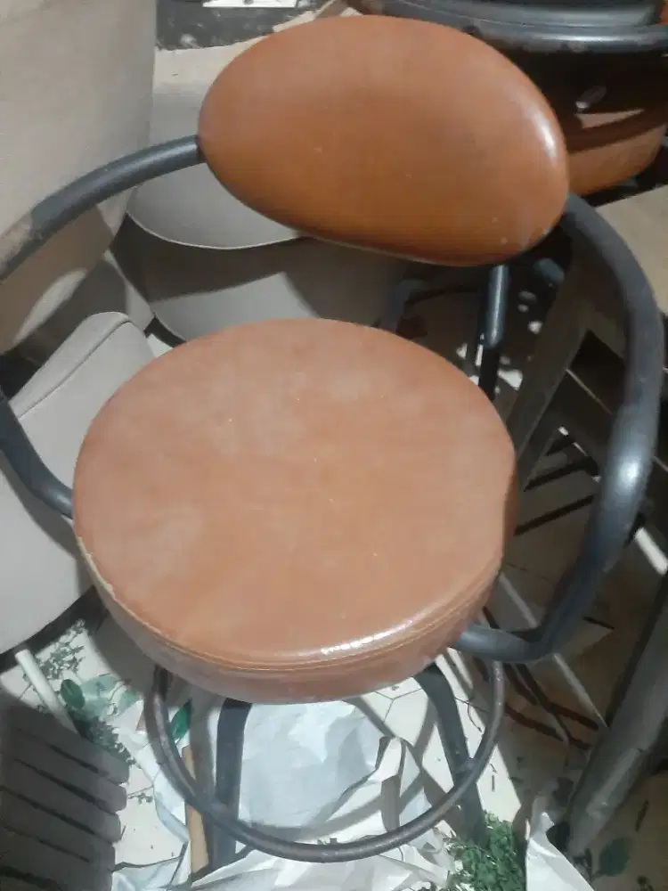 Kursi bartender