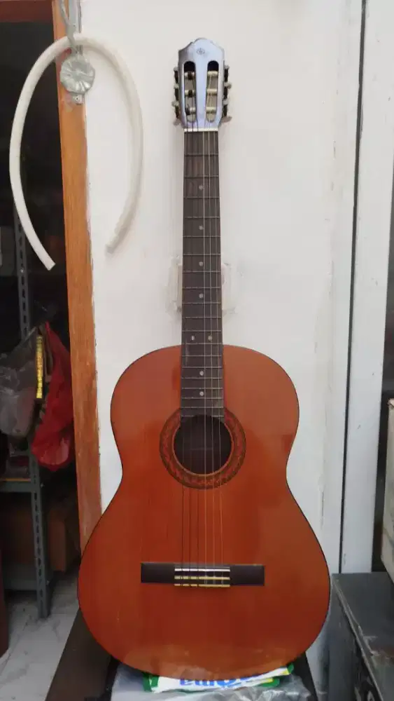 Gitar yamaha classis c330