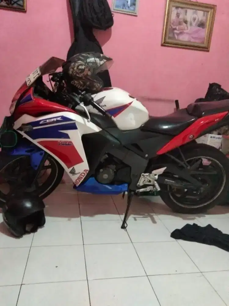 Cbr 150 tahun 2011 infeksi motor bagus siap jalan motor simpenan
