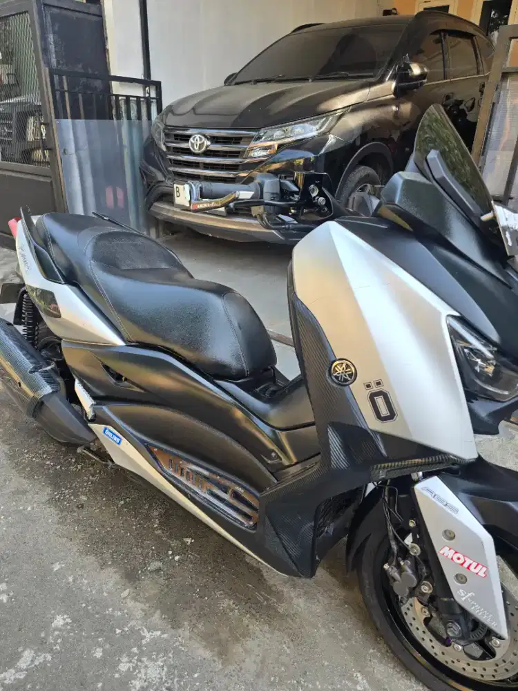YAMAHA XMAX ABS 2019 SILVER