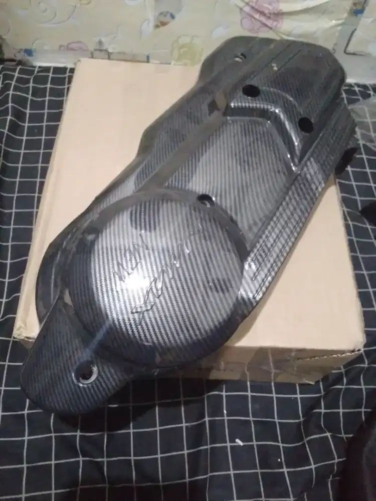 Tutup cvt karbon