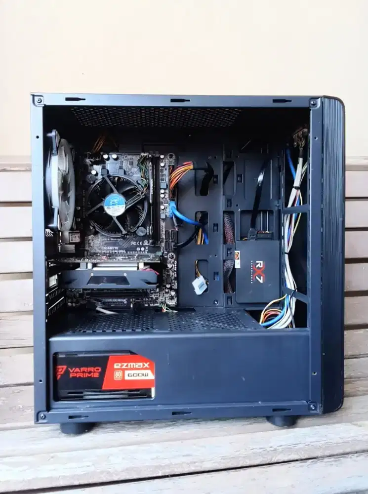 i5 6500 | Gigabyte | Rx 550 | 8Gb | Ssd