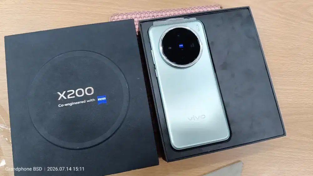 Vivo X200 (12/256) Mulus Like new 99%