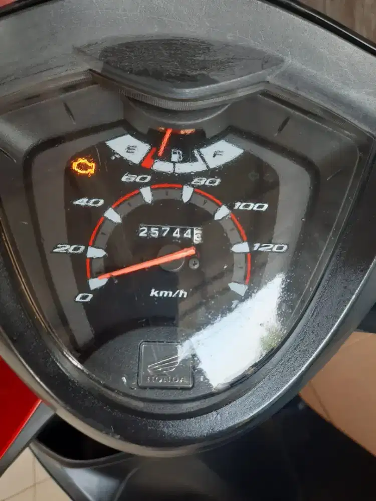 HONDA SPACY 2017 HELM IN PGMFI