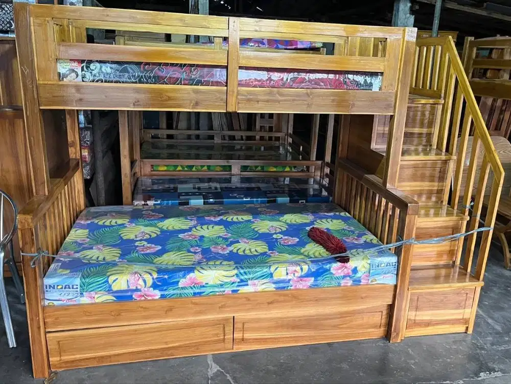 Tempat Tidur / Ranjang Tingkat Kayu Jati