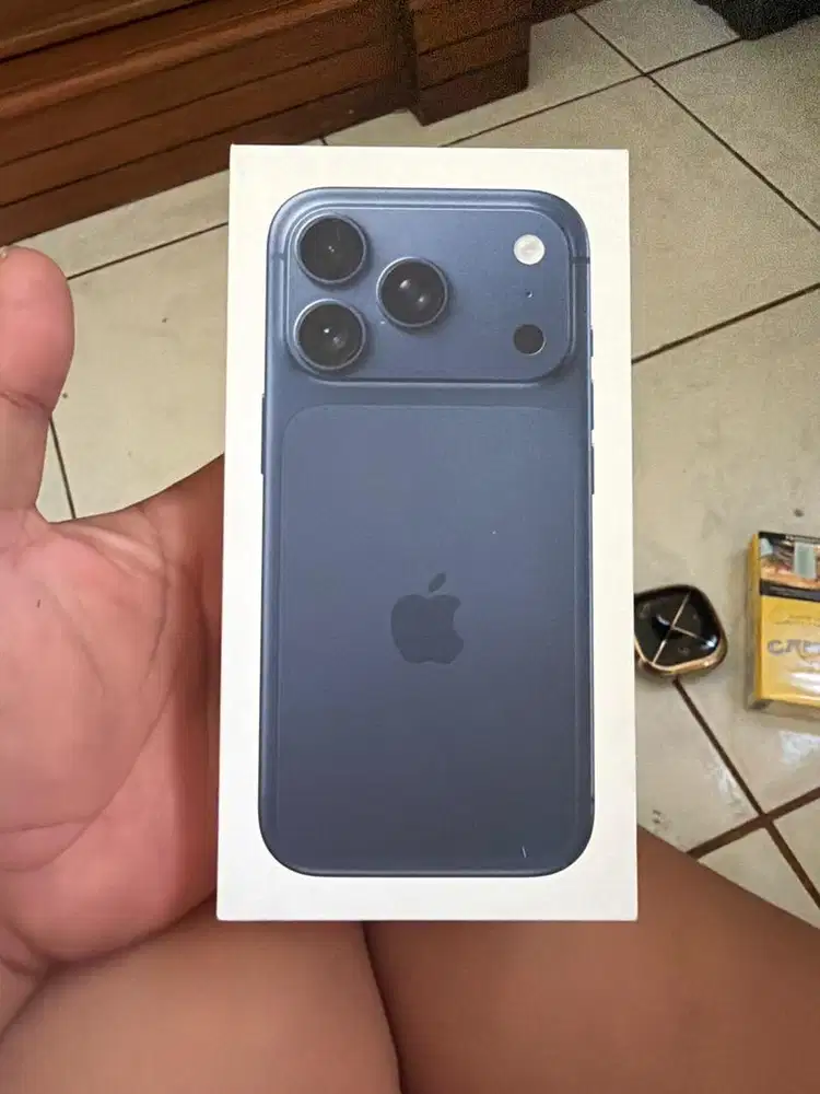 Iphone 17 Pro/deep blue 256 gb
