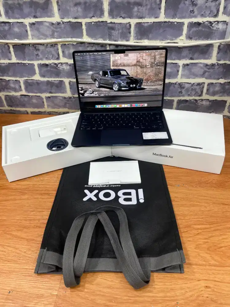 Macbook Air Retina 2022