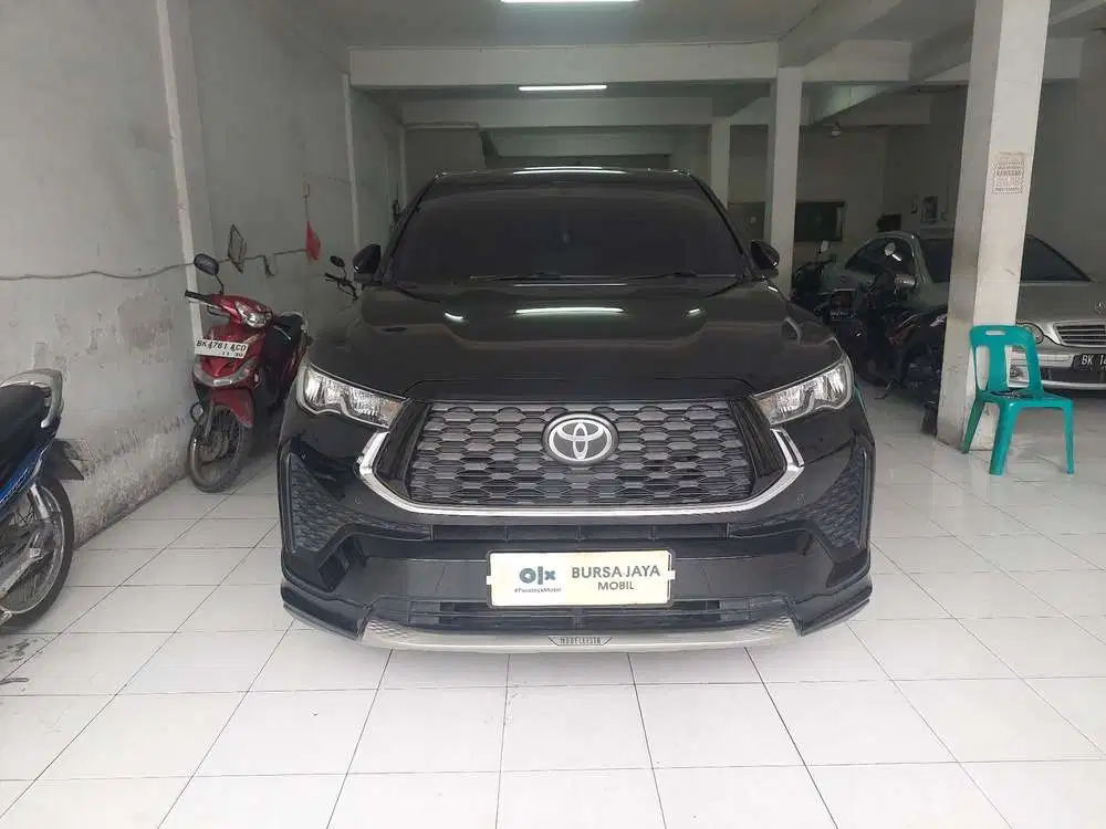 INNOVA ZENIX V A/T 2.0 HYBRID MODELISTA HITAM 2024