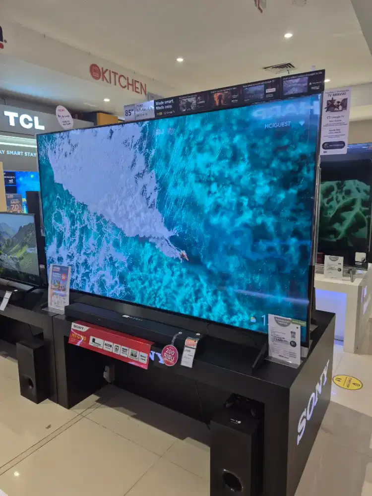 SONY GOOGLE TV 85INCH PROMO DISPLAY