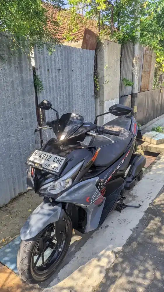 Aerox 155cc 2024 Hitam Silver Glossy