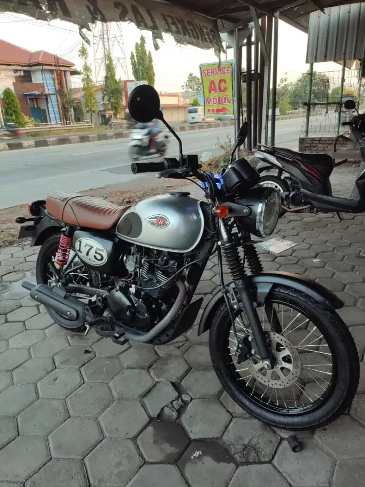 Kawasaki w175 se tahun 2018