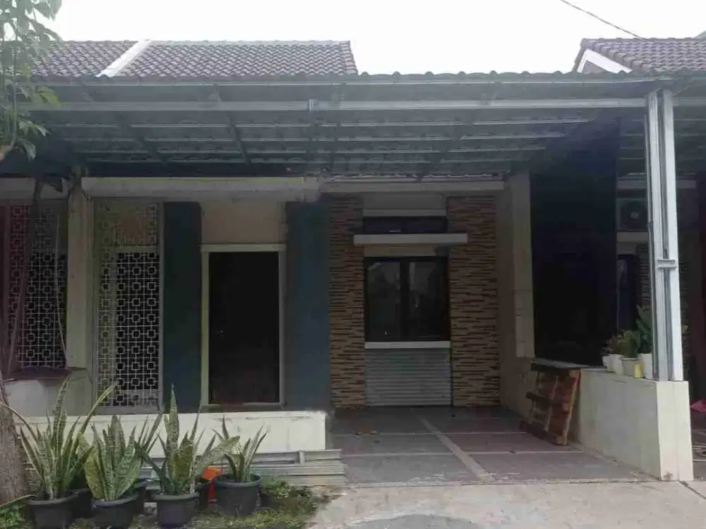 Disewakan Rumah fullrenov di segaracity Bekasi Rp 25jt