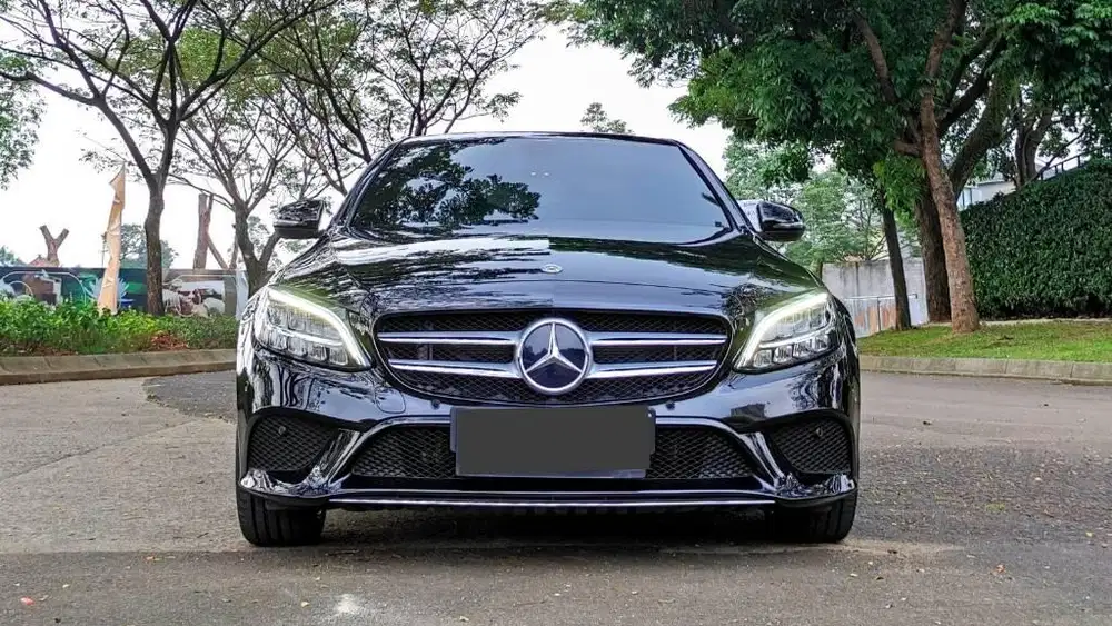 Low KM Asli MERCY C200 EQ BOOST 2019