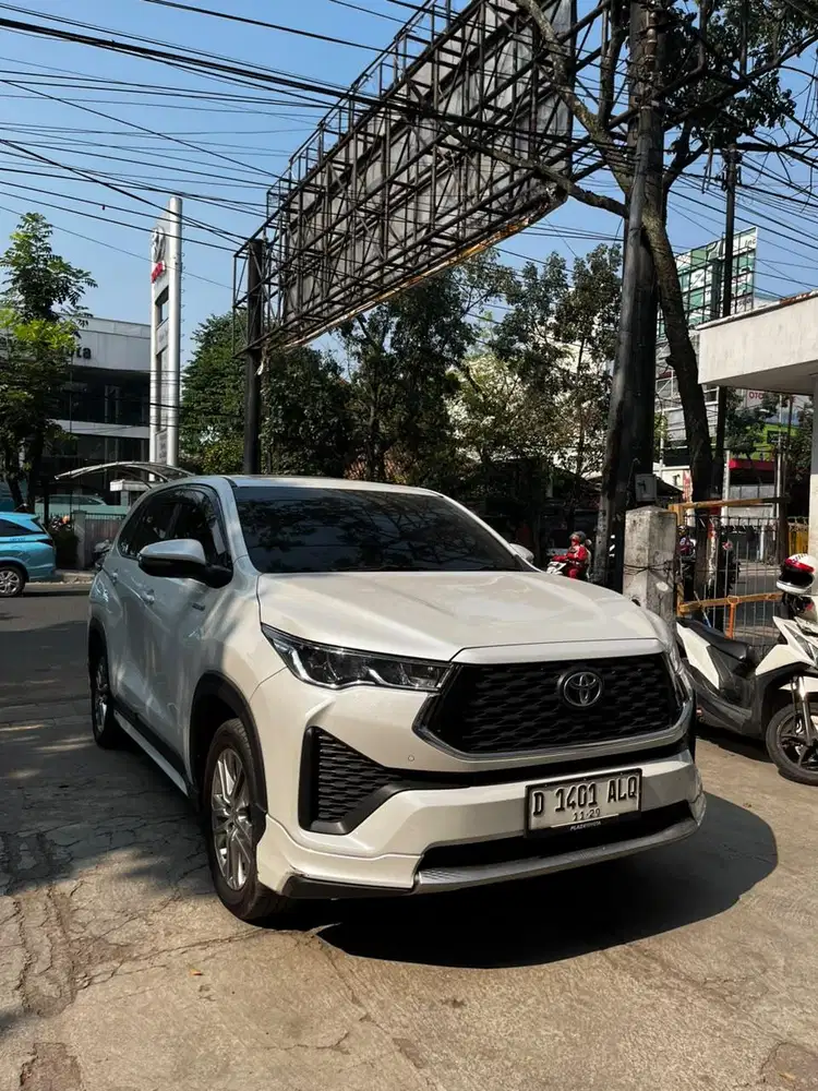 Toyota Innova Zenix V Cvt Hybrid thn 2024