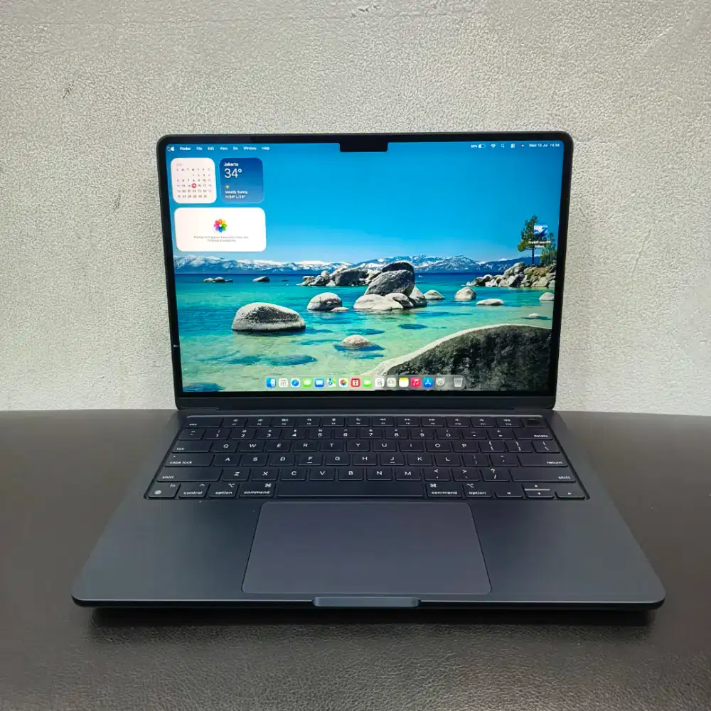 Macbook Air 13,6 inch 2022 Chip M2 RAM 16GB SSD 256GB ( No Box )