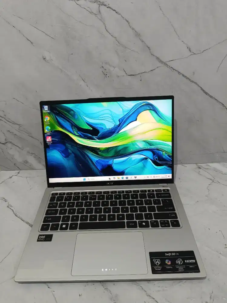 Acer swift SFG14-73T intel core ultra 9 185h 32/1tb sad touchscreen
