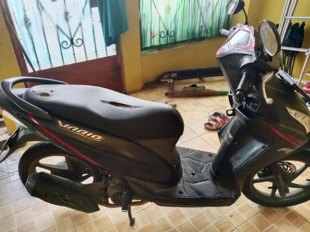 Dijual motor vario 2016