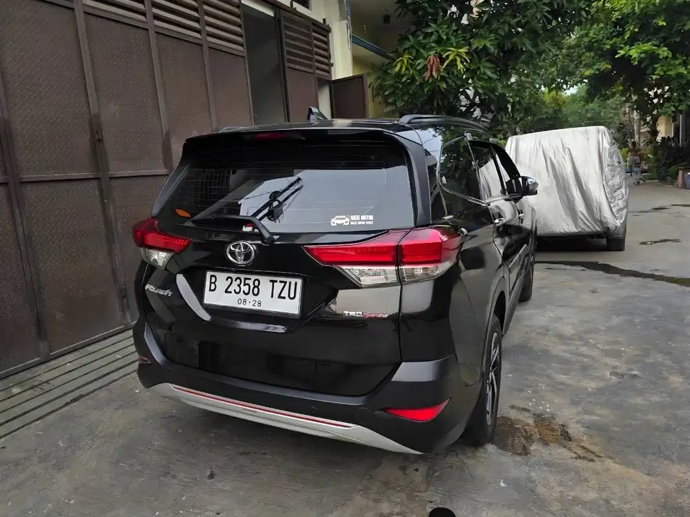 Toyota Rush TRD Sportivo Matic AT Tahun 2018 Hitam , 2020