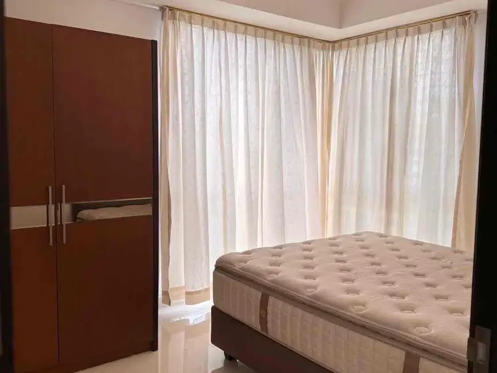 DISEWAKAN APARTEMEN WEST MARK
FULL FURNISHED 
VIEW  CITY 

Jual Apartment
WESTMARK, TANJUNG DUREN - Jakarta Barat
LT 50 / 50  m2 
KT 2 
KM 1
Lantai 3  
Listrik 2200 w
SHM
Ipl -+850 rban perbulan 

- INCLUDE AC
- HANYA ADA 1 TOWER, PEMAKAIAN FASILITAS LEBI