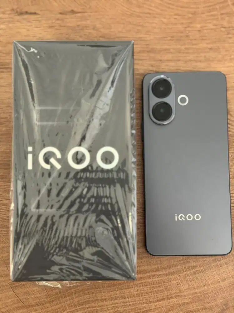 Iqoo Z10 R 5G 8GB/128GB Black, Garansi resmi Vivo