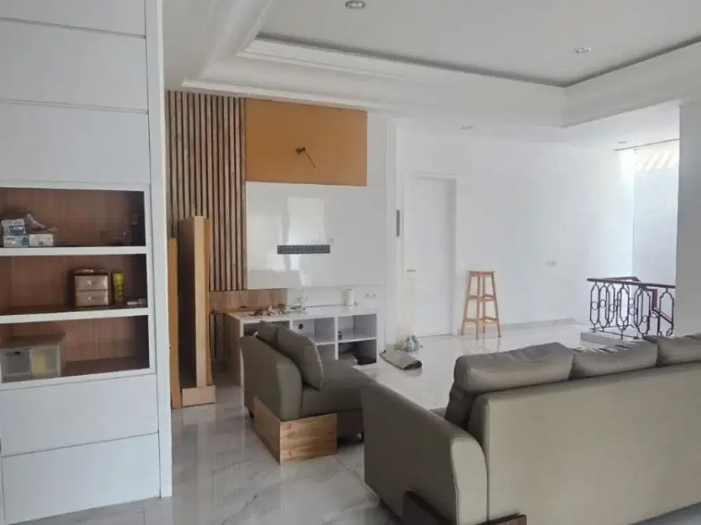 Disewakan Rumah Siap Huni di Demaja Depark BSD