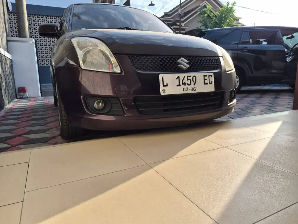 Dijual Swift matic 2010