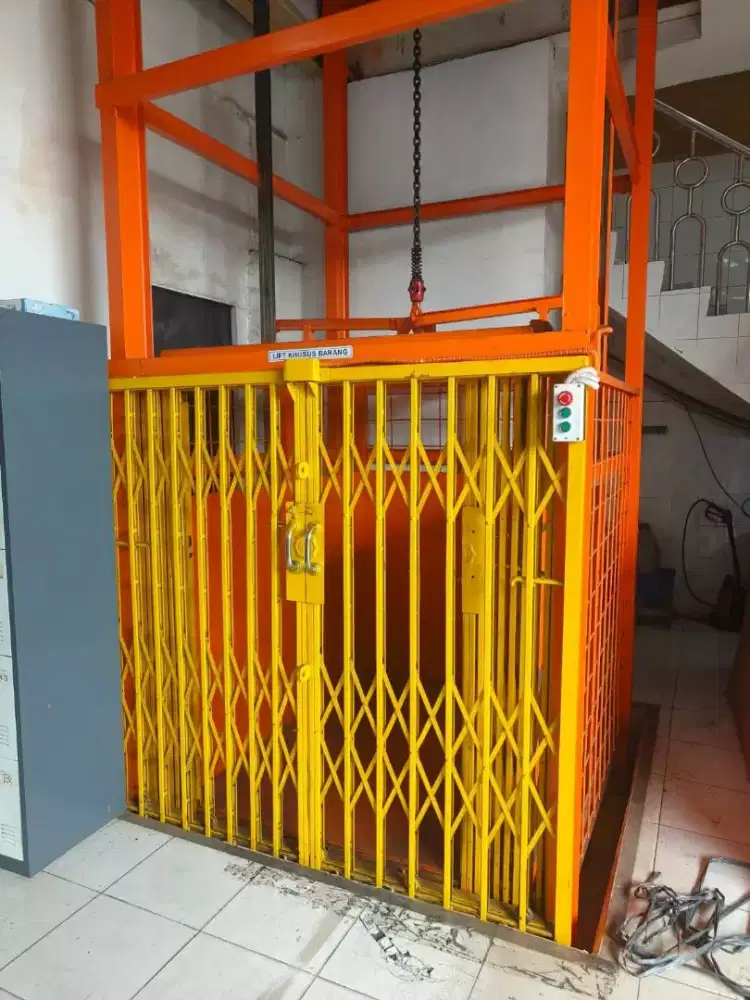 Lift barang murah