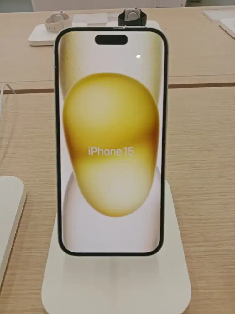 iPhone 15, 128GB