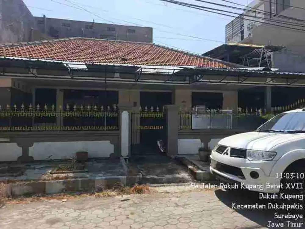dijual rumah+kos di dukuh Kupang Surabaya barat
