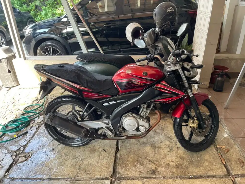 Yamaha Vixion 2010 Merah Maroon