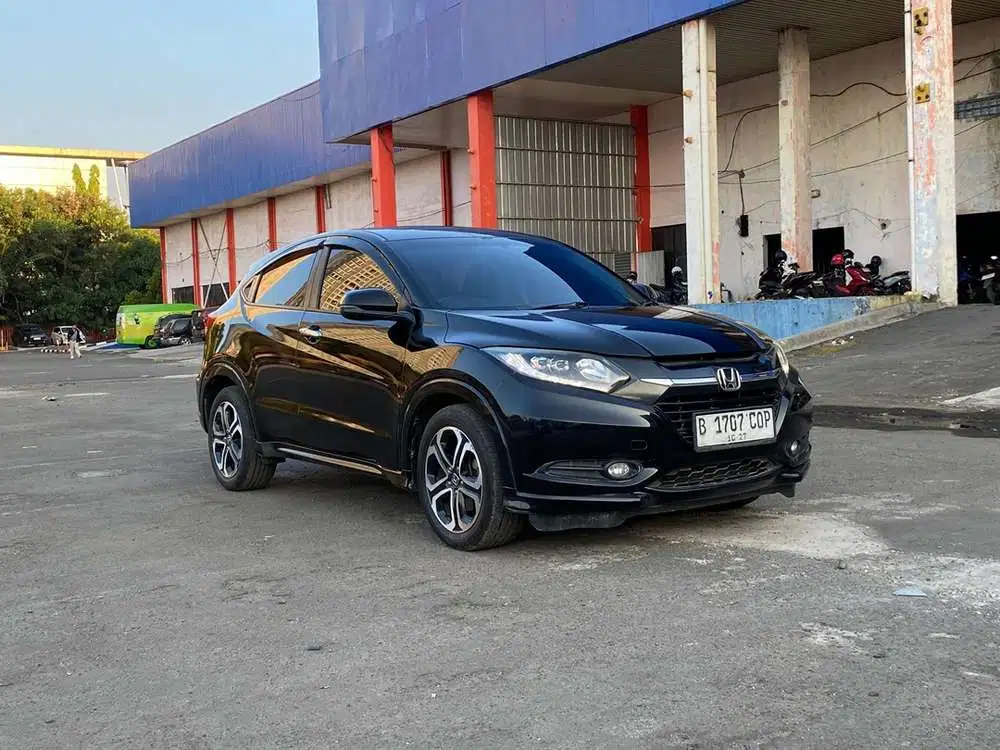 Honda HR-V Prestige 1.8 2017 A/T