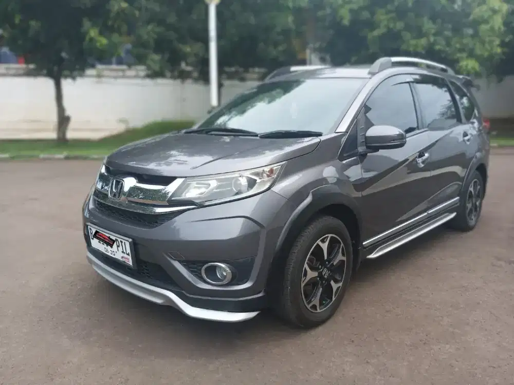 Dp 5 juta. Honda BR-V Prestige AT.