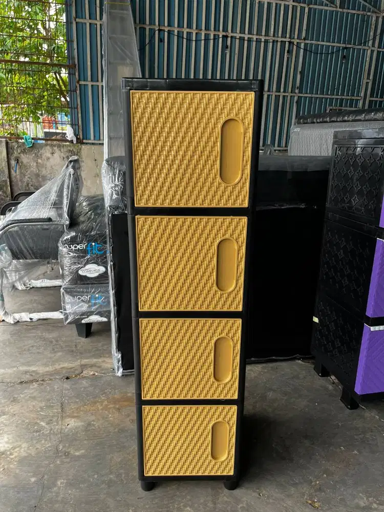 READY LOKER PLASTIK 4 SUSUN
