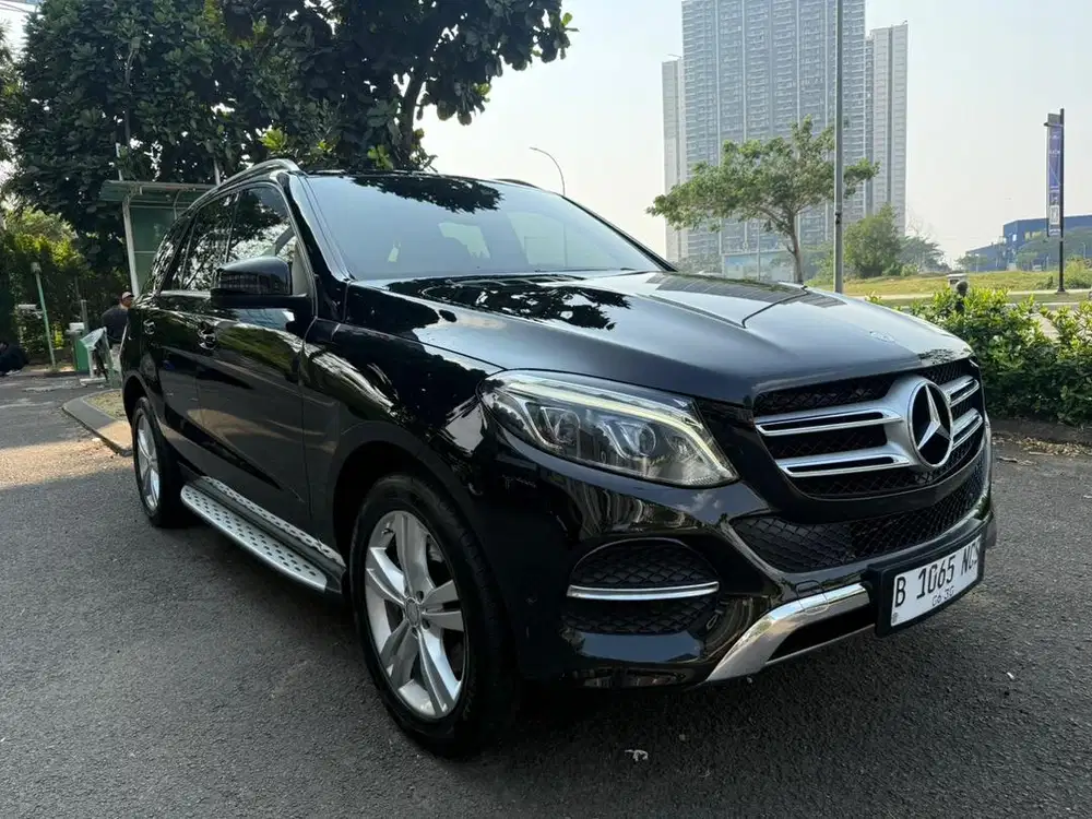 Mercedes GLE400 Exclusive 2017 / 2016 Tangan pertama ANTIK ORIGINAL