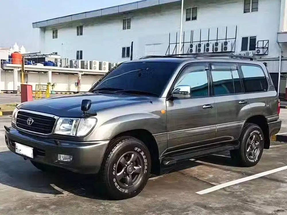 2001 Land Cruiser VX100 Rawatan ATPM Body Mulus Interior Rapi Plat L