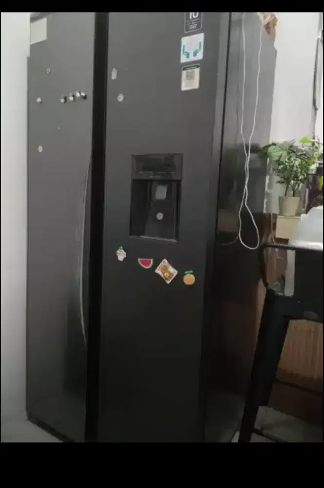 Kulkas Electrolux Side by Side + Dispenser