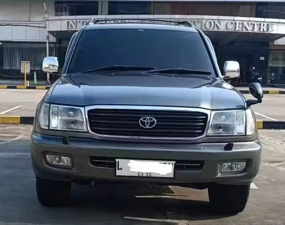 2001 Land Cruiser VX100 Rawatan ATPM Body Mulus Interior Rapi Plat L