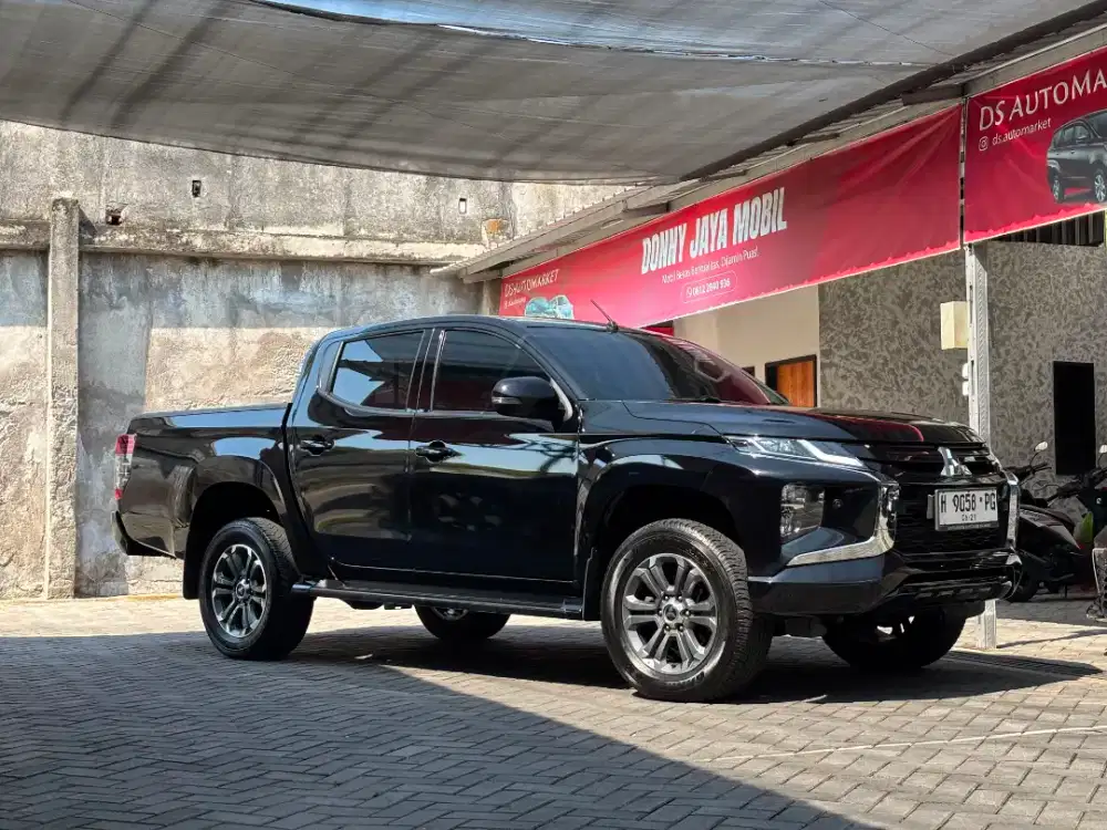 MITSUBISHI TRITON ULTIMATE 4X4 AT 2024 ( LOW KM )
