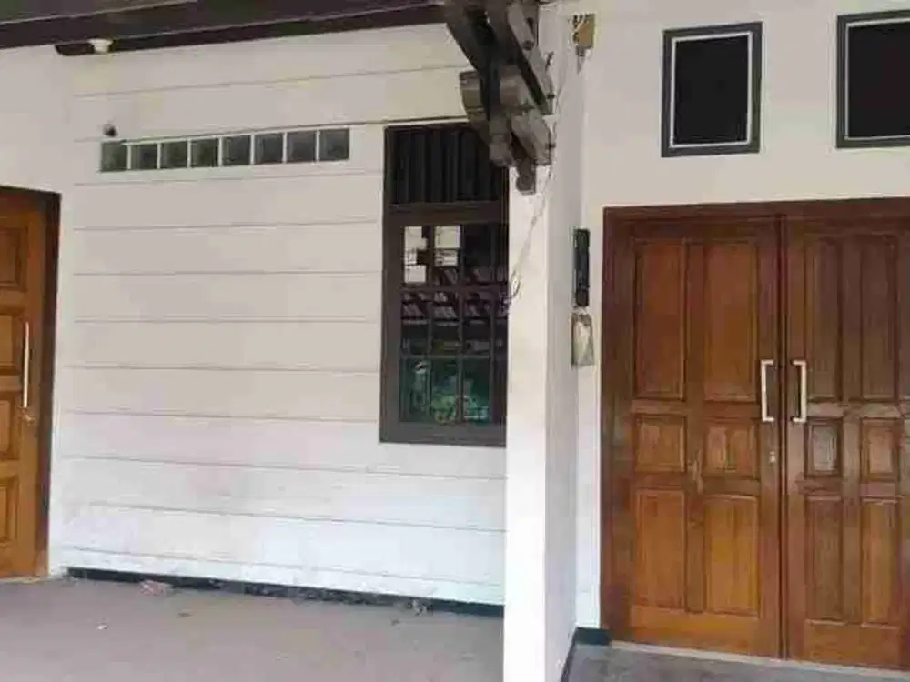 Dijual cepat rumah strategis di komplek Taman bintaro rengas