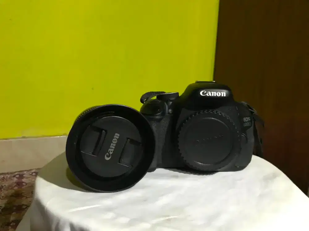 Kamera Canon eos 600D