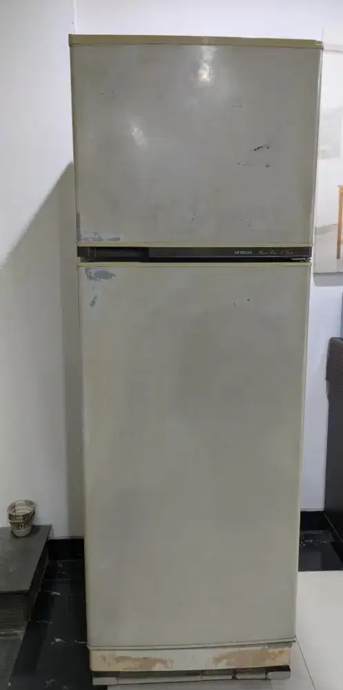 Kulkas 2 Pintu HITACHI