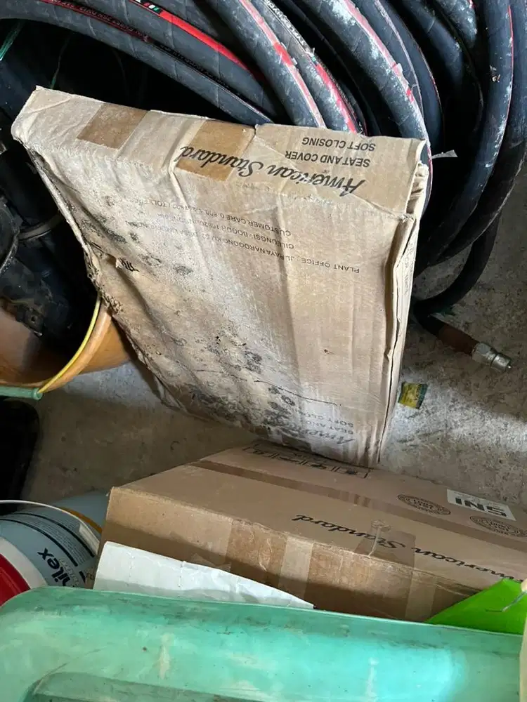 Closet baru blom terpakai