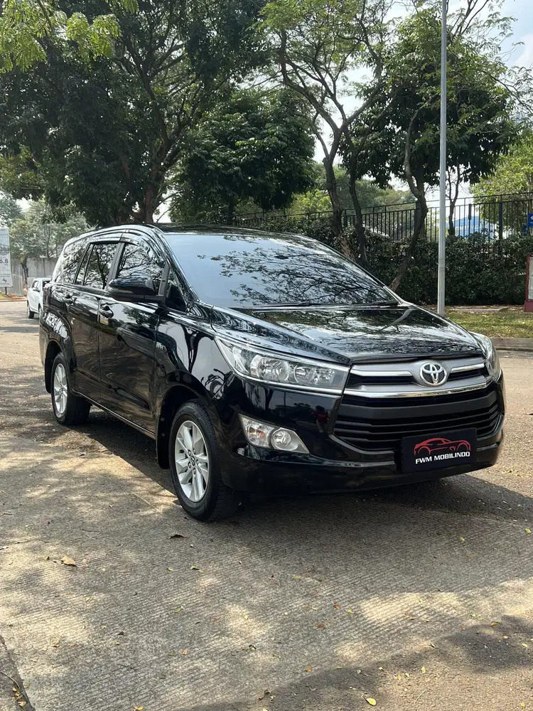 Toyota innova reborn 2.0 bensin AT 2018 hitam,nyaman,mulus, siap pakai