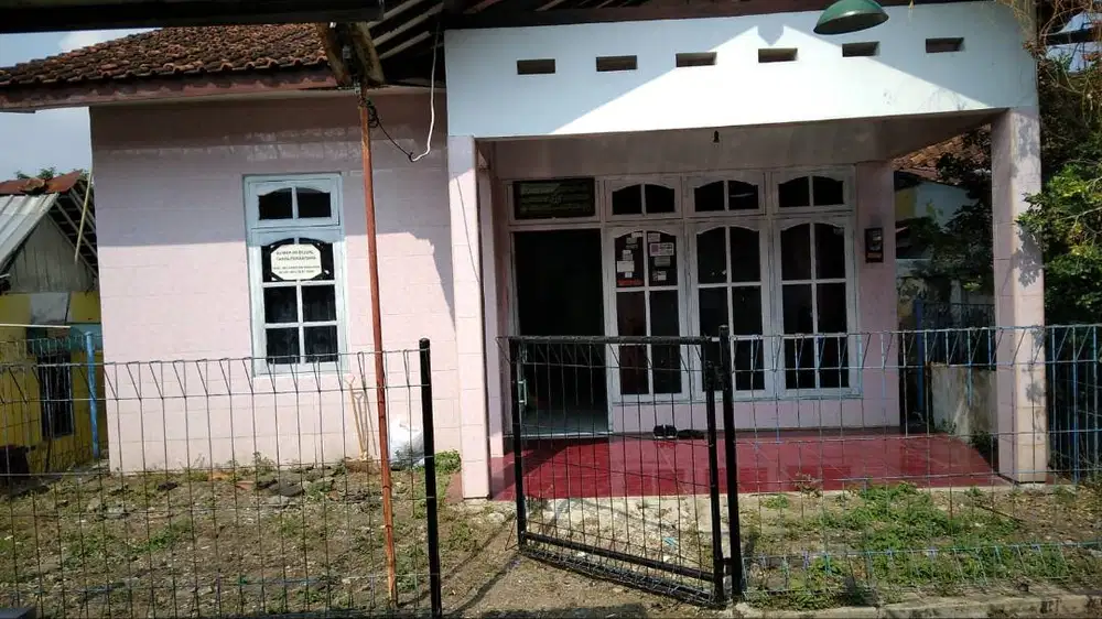DIJUAL CEPAT RUMAH COCOK UNTUK HUNIAN PRIBADI ATAU KOST!